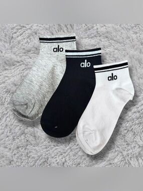 Alo 3 Piece Bundle - Low Cut Ankle Athletic Socks – Women’s Sport Quarter Socks